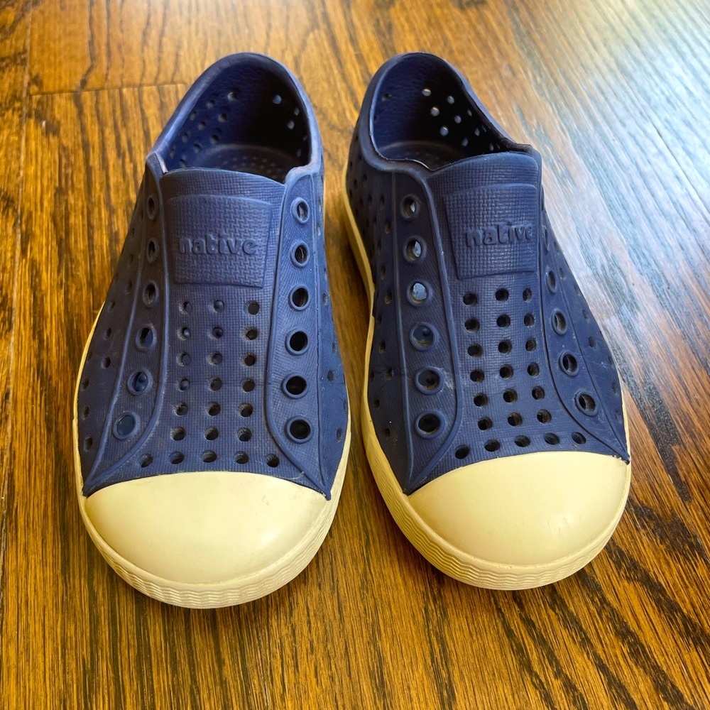 Navy Blue Natives size 7